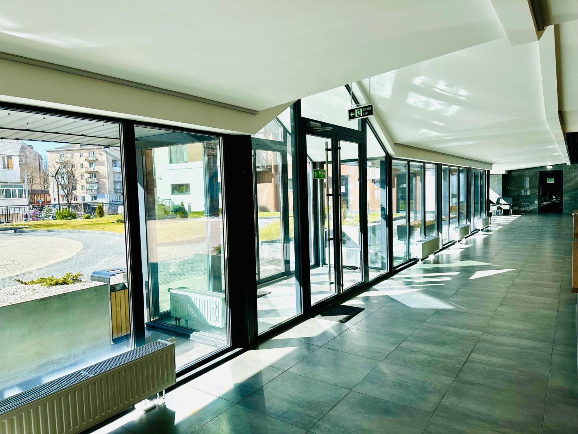 Modern Apartments With A Coffee Machine In The City Center, A View Of The City Rivne Ngoại thất bức ảnh