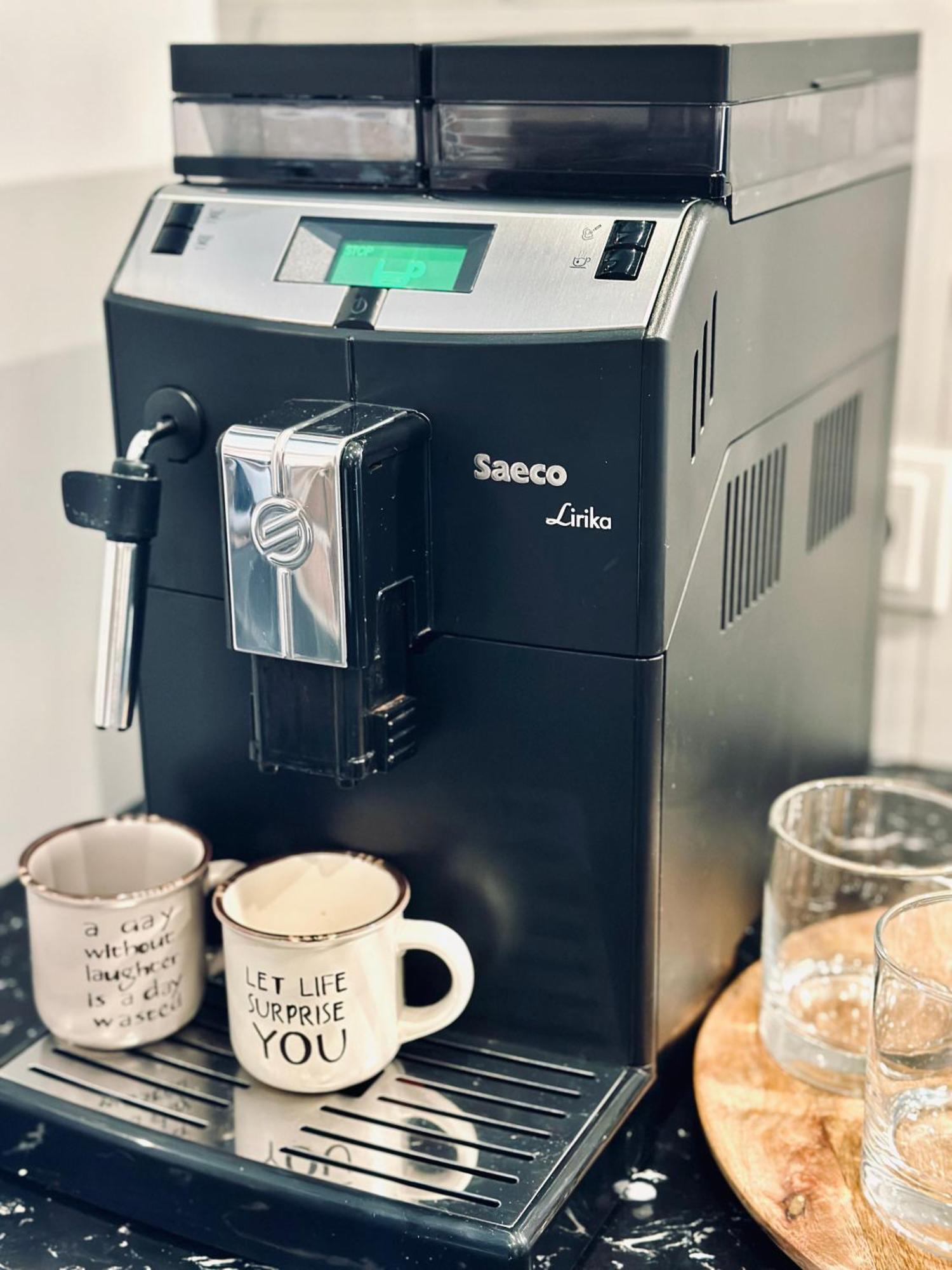 Modern Apartments With A Coffee Machine In The City Center, A View Of The City Rivne Ngoại thất bức ảnh